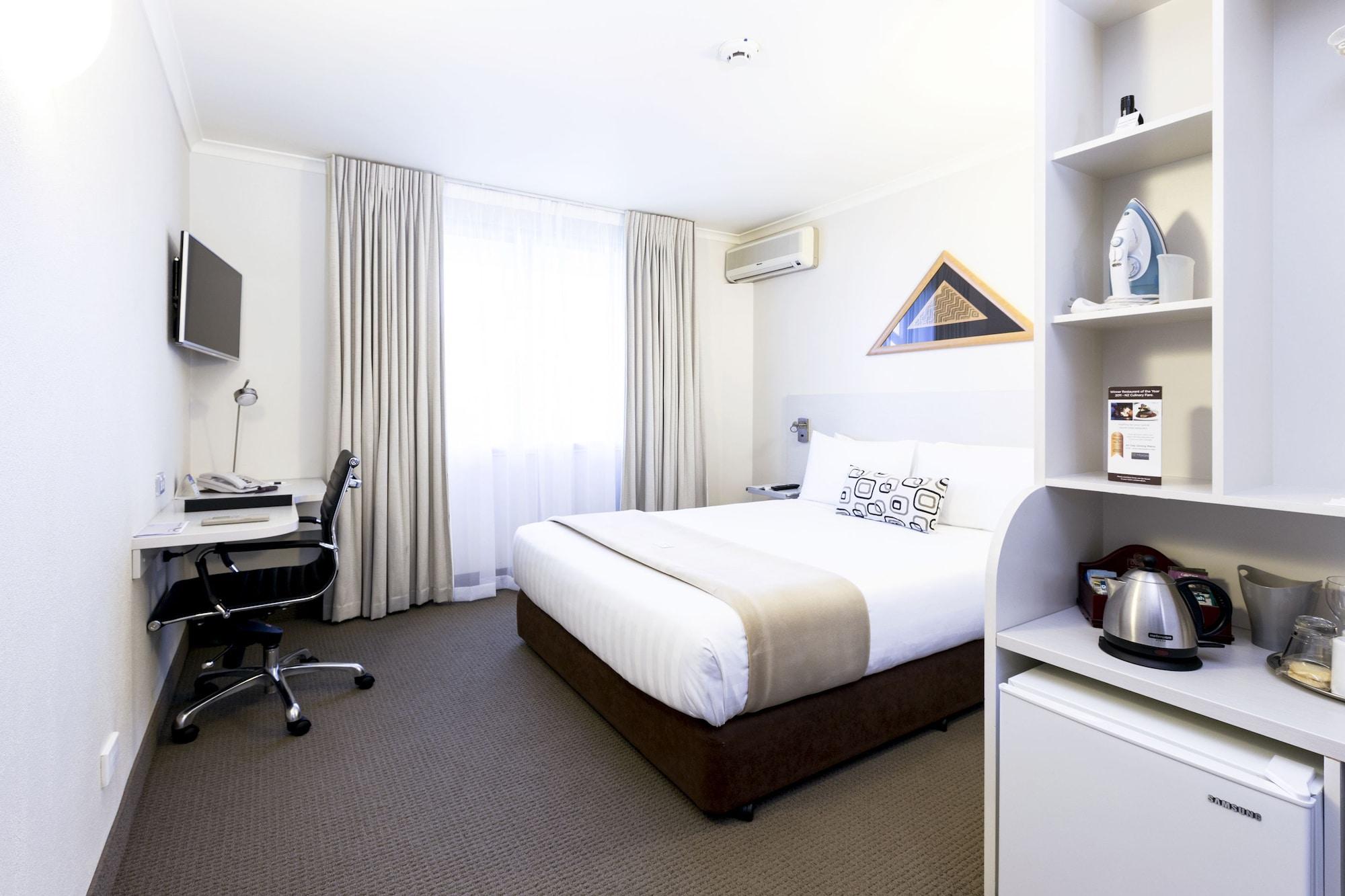 Jetpark Airport 4*